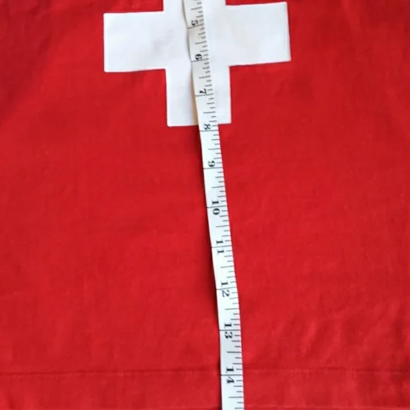 VTG Y2K 🇨🇭SWISS MADE🇨🇭 Ladies Swiss Emblem Tank - EUC - Picture 3 of 7